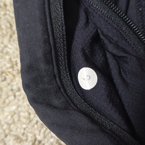 EUC 💎 Lululemon Leggings 24" Size 6 - Picture 4 of 5